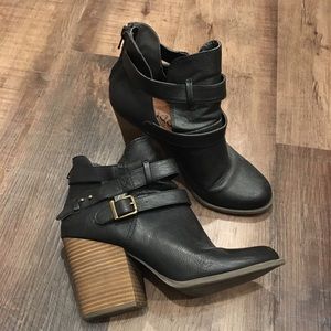 Ankle boots